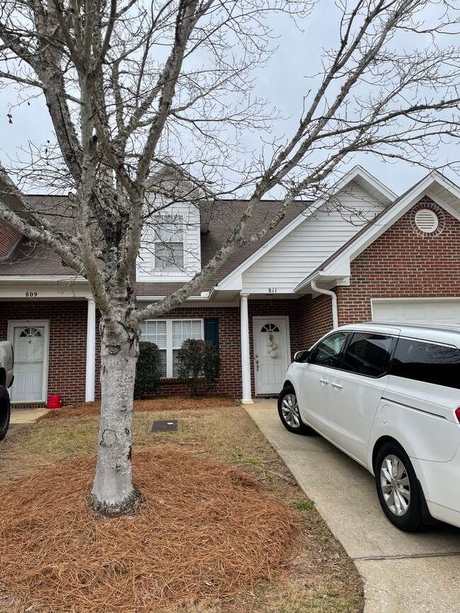 2428 E University Dr