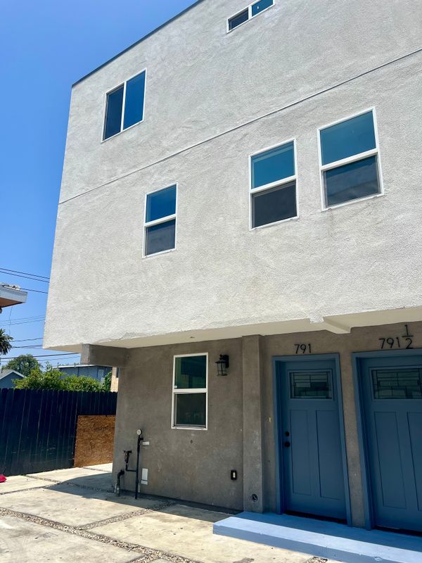 791 E 41st Pl in Los Angeles, CA - Building Photo - Building Photo