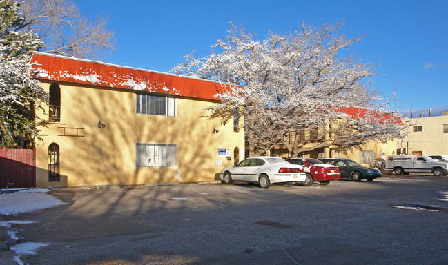 919-923 Alvarado Dr SE in Albuquerque, NM - Foto de edificio - Building Photo