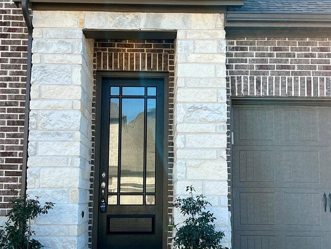 547 Kingston Ln in Shenandoah, TX - Building Photo - Building Photo