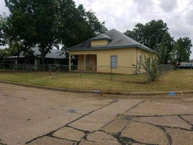 1529 17th St in Wichita Falls, TX - Foto de edificio