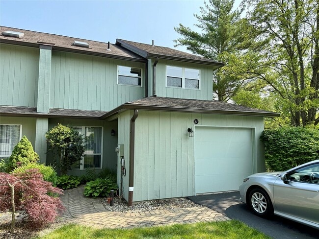 property at 11 Creek Cir