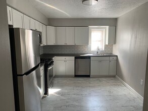 721 Lorenz Ave in Pittsburgh, PA - Building Photo - Building Photo