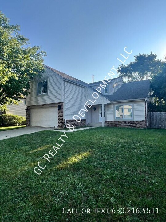 101 Lilac Ln in Buffalo Grove, IL - Foto de edificio