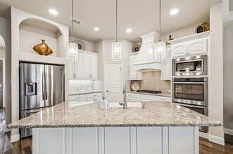 700 Brookstone Ct in Keller, TX - Building Photo - Building Photo