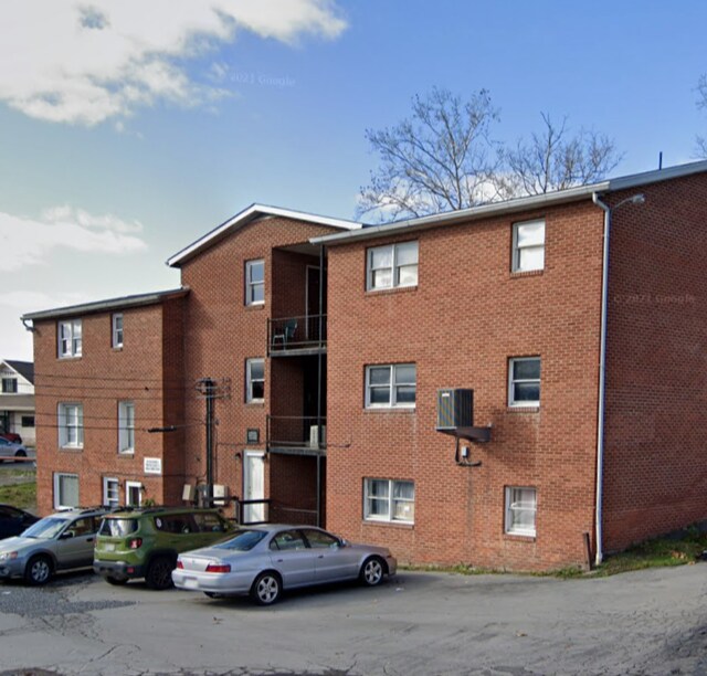 1215 Pineview Dr Apartments and Nearby Apartments For Rent