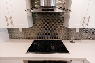 4017 N Cypress Dr in Pompano Beach, FL - Building Photo - Building Photo