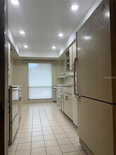 2900 Cove Cay Dr in Clearwater, FL - Building Photo - Building Photo