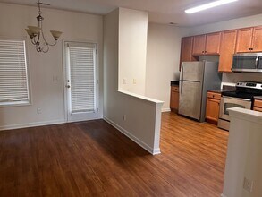 6163 Neuse Wood Dr in Raleigh, NC - Building Photo - Building Photo