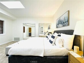 626 Lake St in Huntington Beach, CA - Building Photo - Building Photo