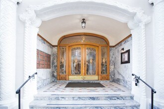 1320-1380 Lombard in San Francisco, CA - Foto de edificio - Building Photo