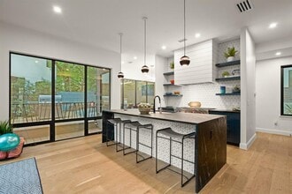 1401 Rabb Rd in Austin, TX - Building Photo - Building Photo