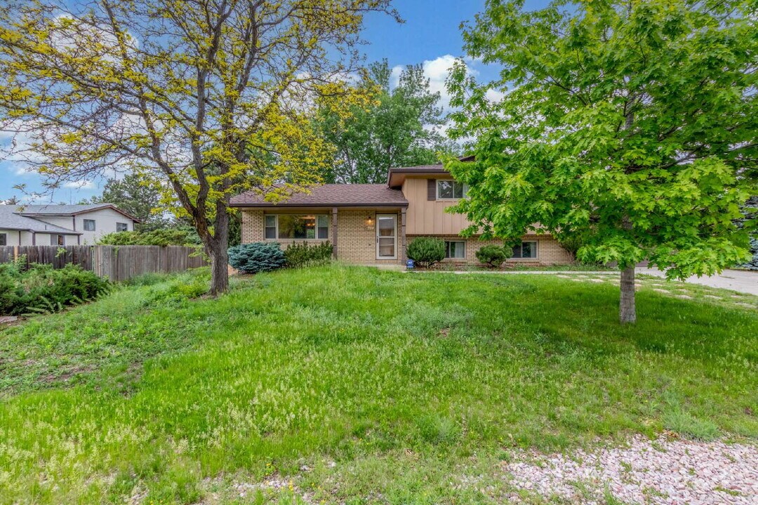6724 Knight Dr in Colorado Springs, CO - Building Photo