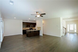 4295 Almanor Cir in Norcross, GA - Foto de edificio - Building Photo