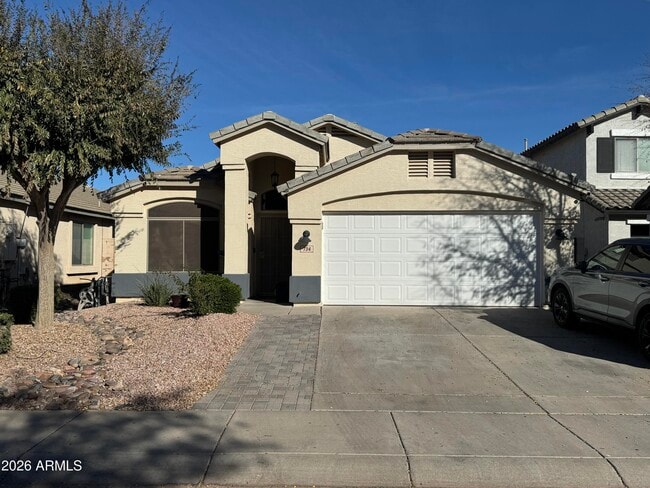 property at 734 E Kelsi Ave