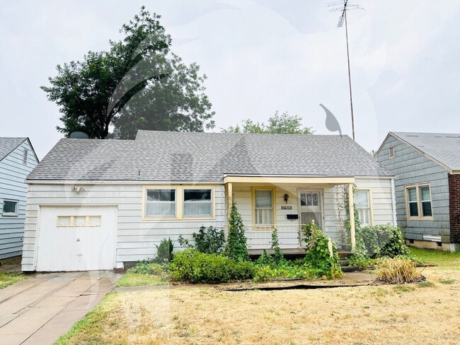 property at 1705 E Cherokee Ave