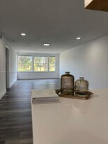 1005 Palm Beach Trace Dr, Unit 1005 in Royal Palm Beach, FL - Building Photo