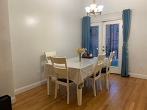 492 Massachusetts Ave, Unit 2 in Boston, MA - Foto de edificio - Building Photo