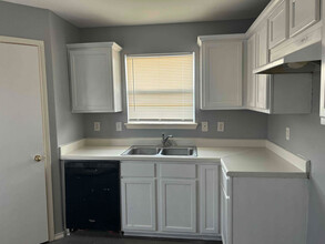 9714 Marbach Bend in San Antonio, TX - Building Photo - Building Photo