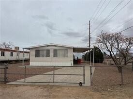 2995 E Ames Ave in Kingman, AZ - Building Photo