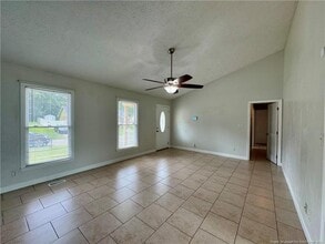 5026 Waterford Dr in Fayetteville, NC - Building Photo - Building Photo