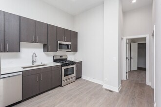 818 W 18th St-Unit -1R in Chicago, IL - Building Photo - Building Photo