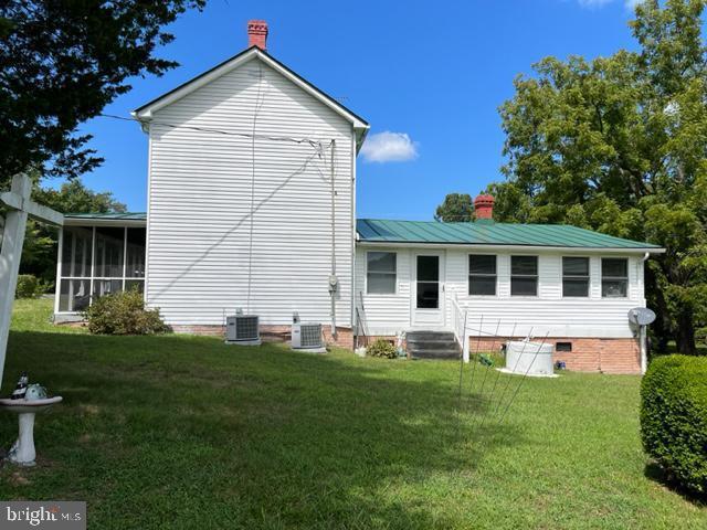 12704 Newland Rd in Warsaw, VA - Building Photo - Building Photo