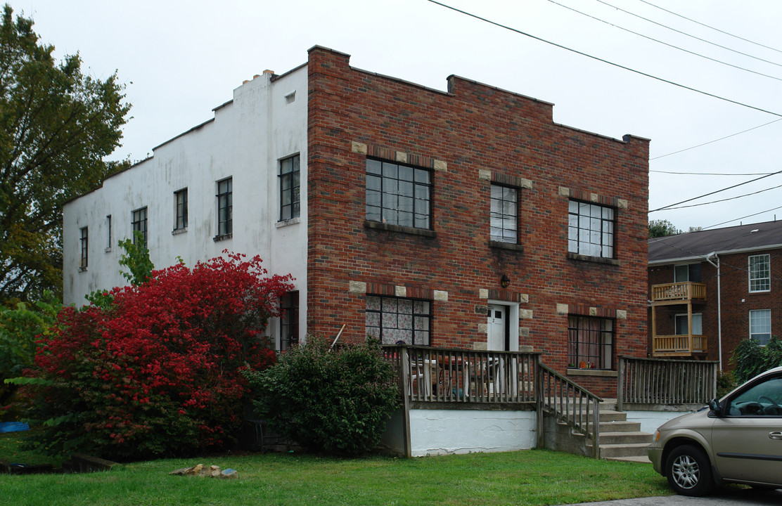 2 Glenwood Ave in Charleston, WV - Building Photo