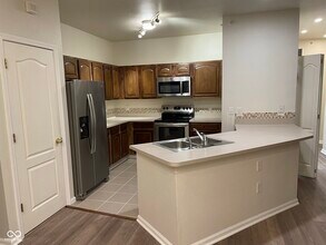 12820 University Crescent in Carmel, IN - Building Photo - Building Photo