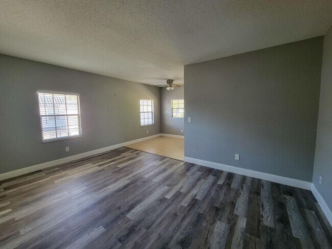 property at 600 N Grove St