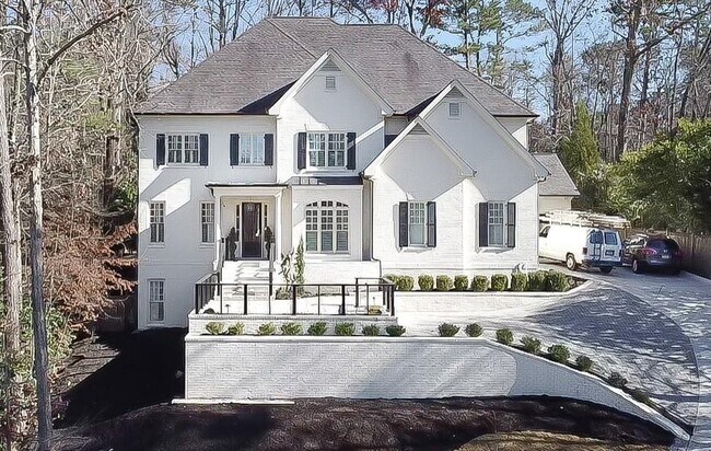 property at 2991 Sequoyah Dr NW