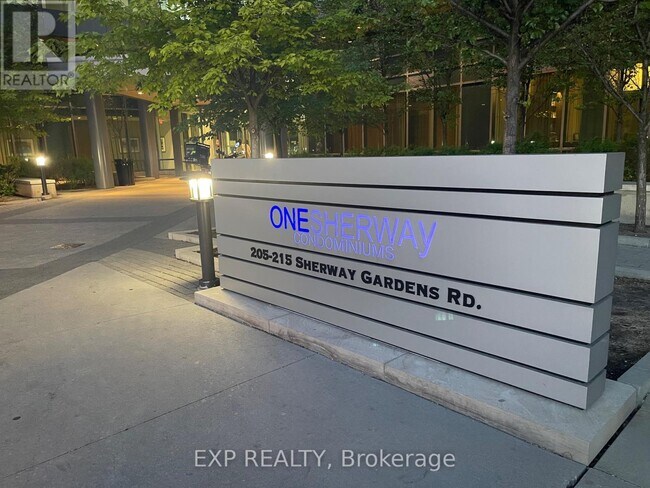 215-215 Sherway Gardens Rd in Toronto, ON - Building Photo - Building Photo