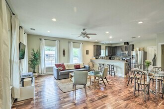 3600 Govalle Ave in Austin, TX - Building Photo - Building Photo