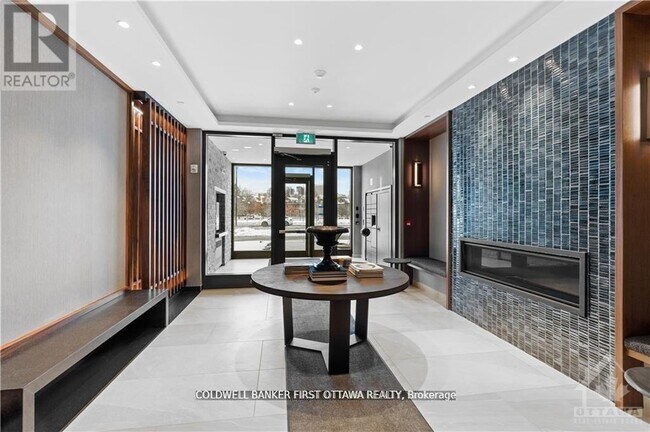 115 Echo Dr in Ottawa, ON - Building Photo - Building Photo