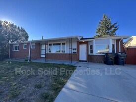 4703 E 17th St in Cheyenne, WY - Building Photo
