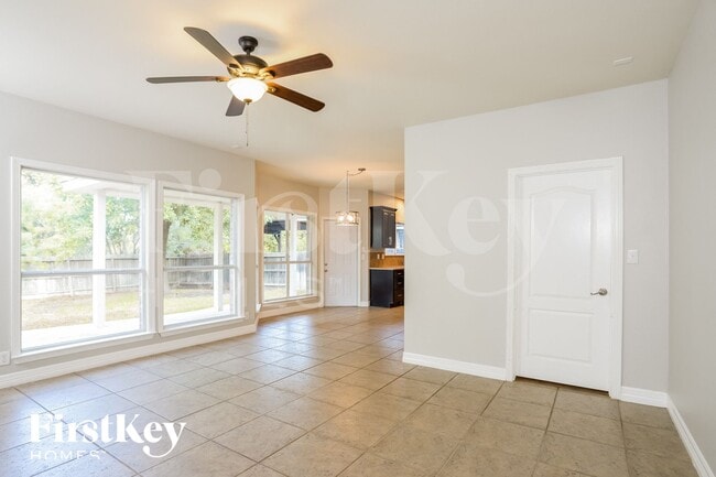 24443 Flint Creek in San Antonio, TX - Foto de edificio - Building Photo