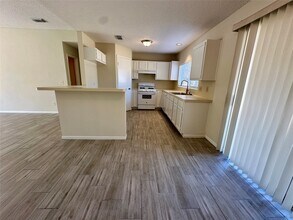 18074 Glenledi Dr in Houston, TX - Building Photo - Building Photo