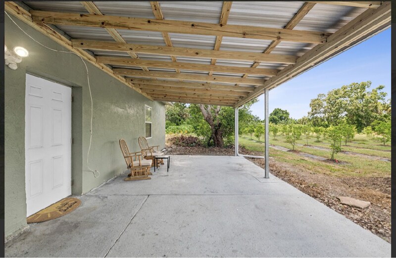 3908 37th St E in Bradenton, FL - Building Photo