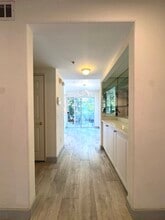 456 Shatto Pl, Unit 7 in Los Angeles, CA - Building Photo - Building Photo