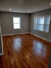 5813 New York Ave in Des Moines, IA - Building Photo - Building Photo