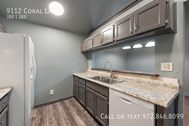 9112 Coral Ln in Fort Worth, TX - Building Photo - Building Photo