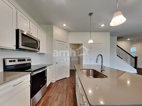 138 Anthurium Dr in Summerville, SC - Building Photo - Building Photo