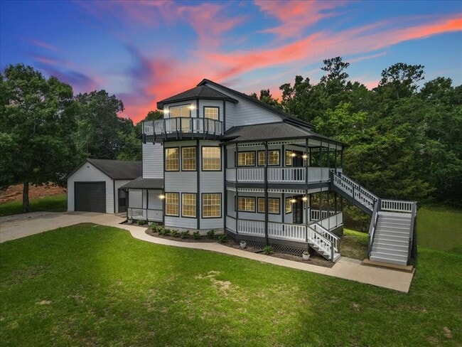 property at 401 Paradise Dr
