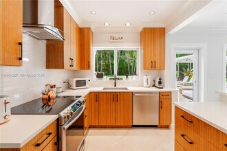 1029 Mariposa Ave in Coral Gables, FL - Building Photo - Building Photo