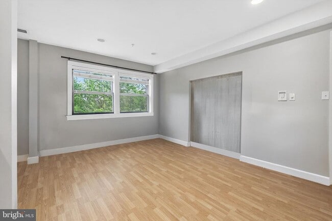 property at 1524 Independence Ave SE