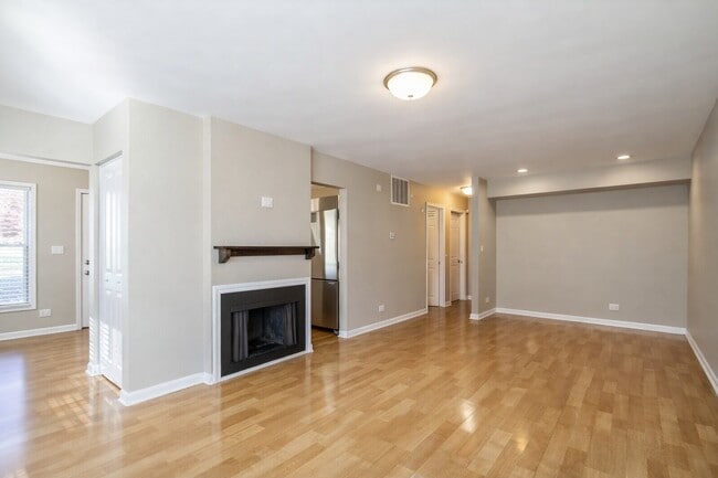 1000 Wesley Ln in Algonquin, IL - Foto de edificio - Building Photo