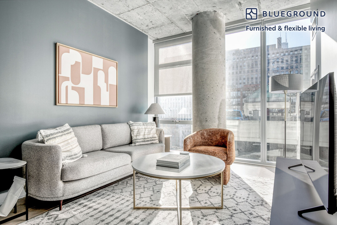 311 W Illinois St, Unit FL8-ID816 in Chicago, IL - Foto de edificio