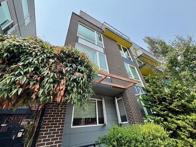 property at 121 12th Ave E
