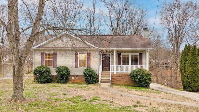 property at 2708 Knob Ct