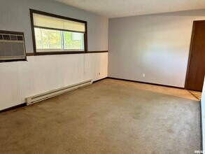 4211 US-6 in Coal Valley, IL - Foto de edificio - Building Photo